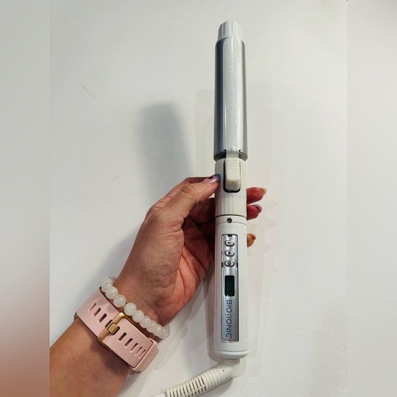 EUC 1.5” barrel Bio Ionic Stylewinder Rotating Style Iron - Picture 2 of 4